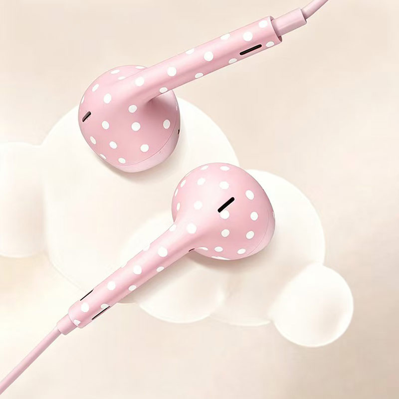 かわいい水玉模様のType-C有線イヤホン。マイク付きで、i - Wired Earphone Mic のレビューと価格