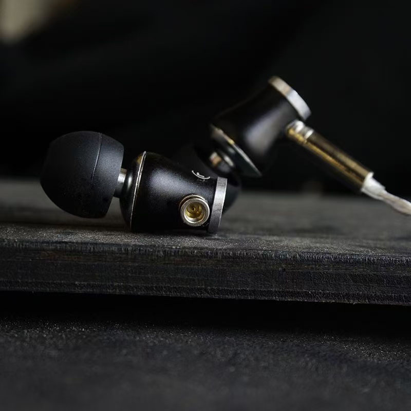 HiFi インイヤーイヤホン MMCX 交換可能ケーブル 有 - Wired Earphone Mic のレビューと価格